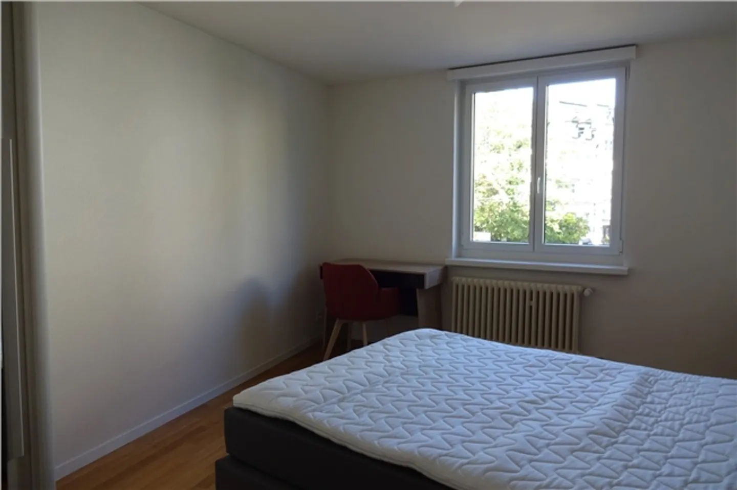 Furnished Room in Central Shared Apartment in Zurich - Photo 4 of 8