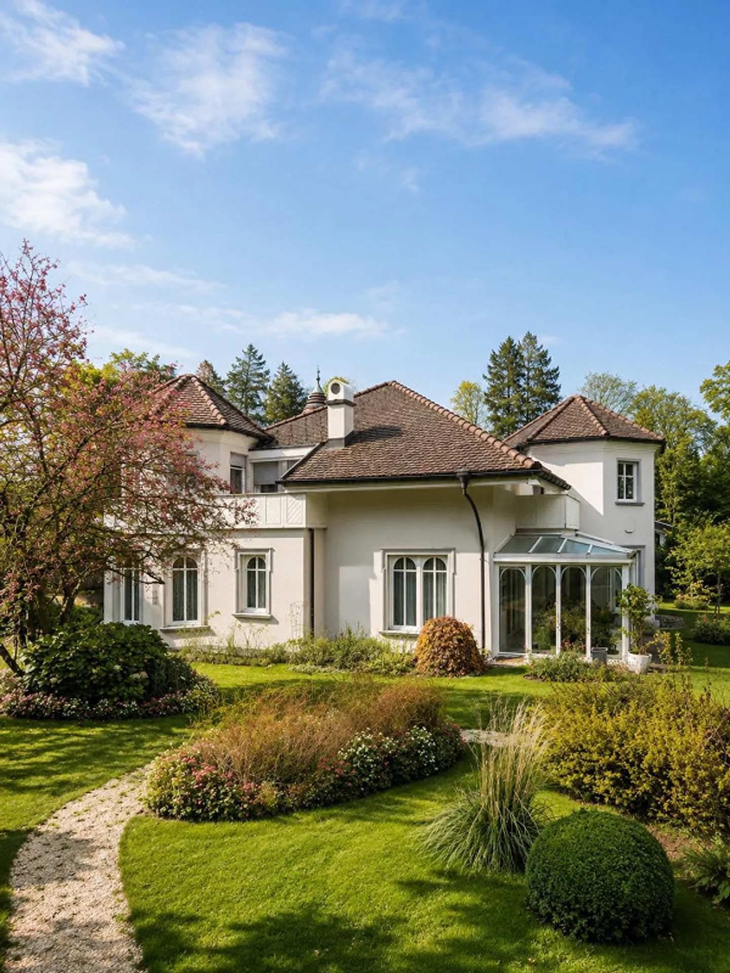 Seltene Villa mit Bauland in Kastanienbaum - Foto 3 von 4