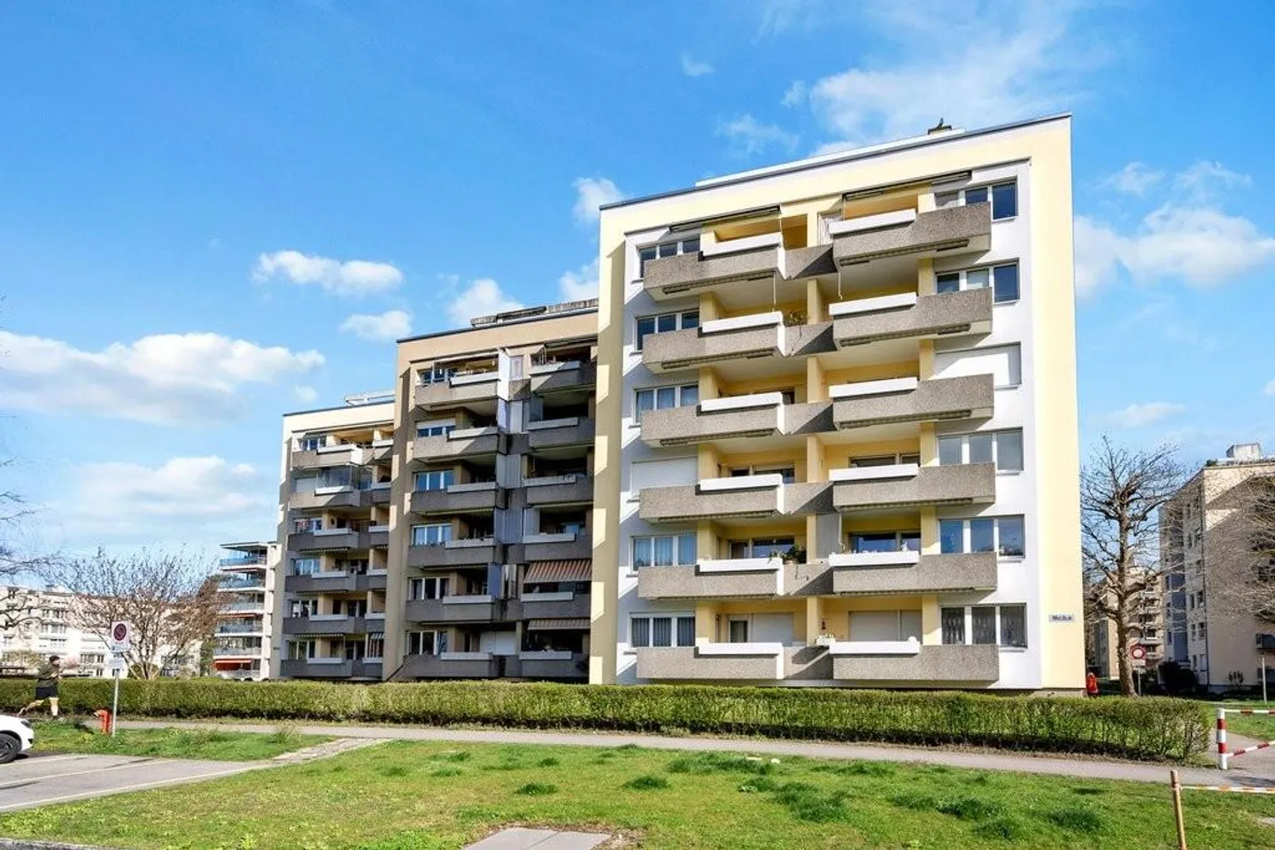 4.5-Zimmer-Wohntraum im Grünen mit Stadtnähe - Foto 1 von 11