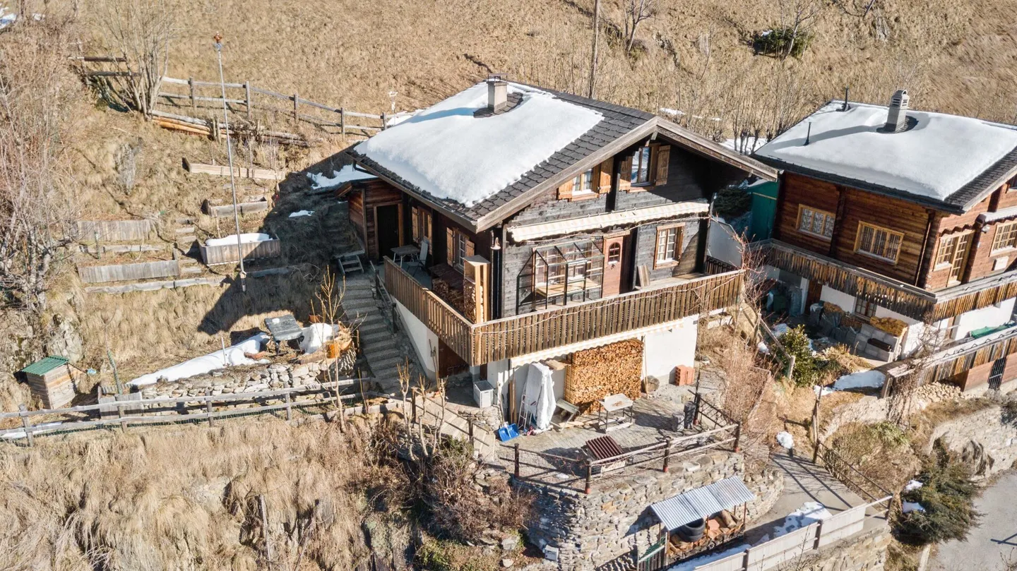 Maison confortable à Ausserbinn, parfaite pour les chercheurs de paix - Photo 1 sur 26