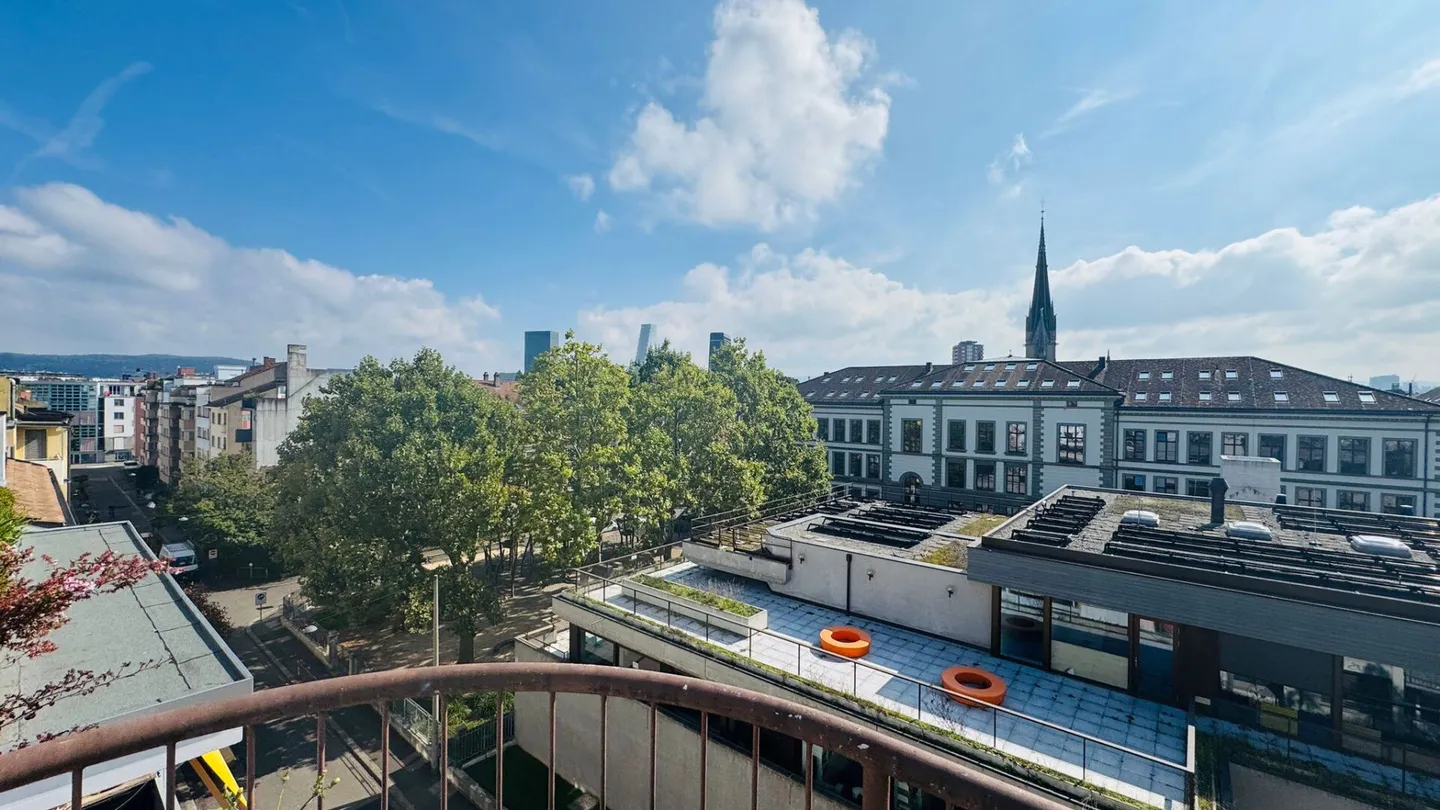 Appartamento 2.5 locali con balcone, lavatrice privata, cantina e locale biciclette - Foto 8 di 10