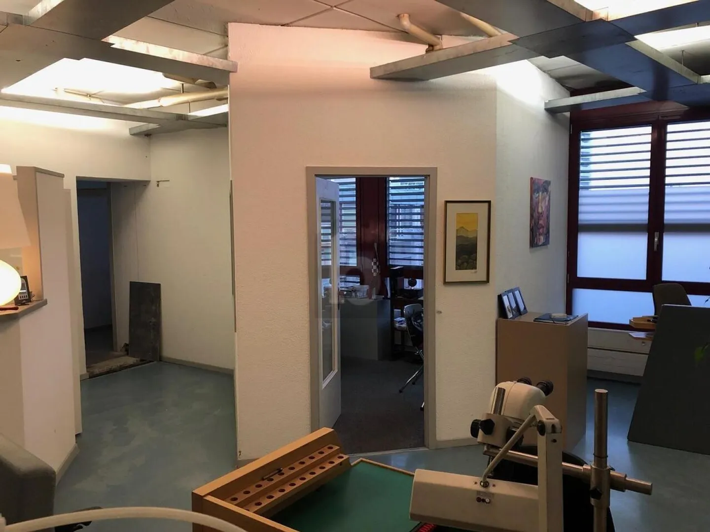 Grand Bureau de Type Industriel - Photo 2 sur 5