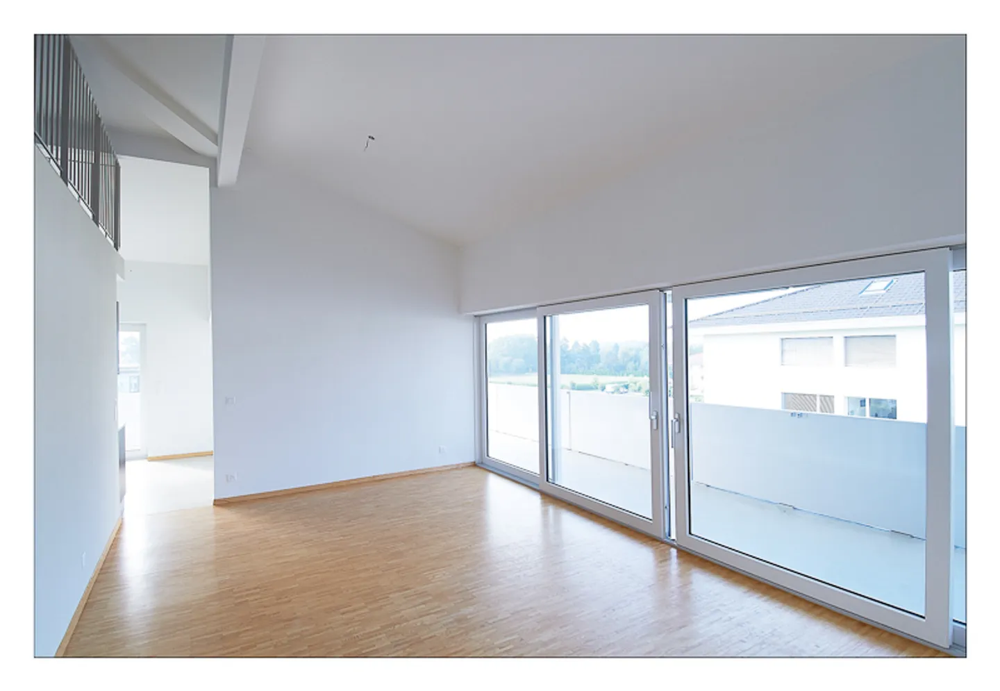 Wunderschöne 4,5-Zimmer-Wohnung mit Mezzanin - Foto 3 von 5