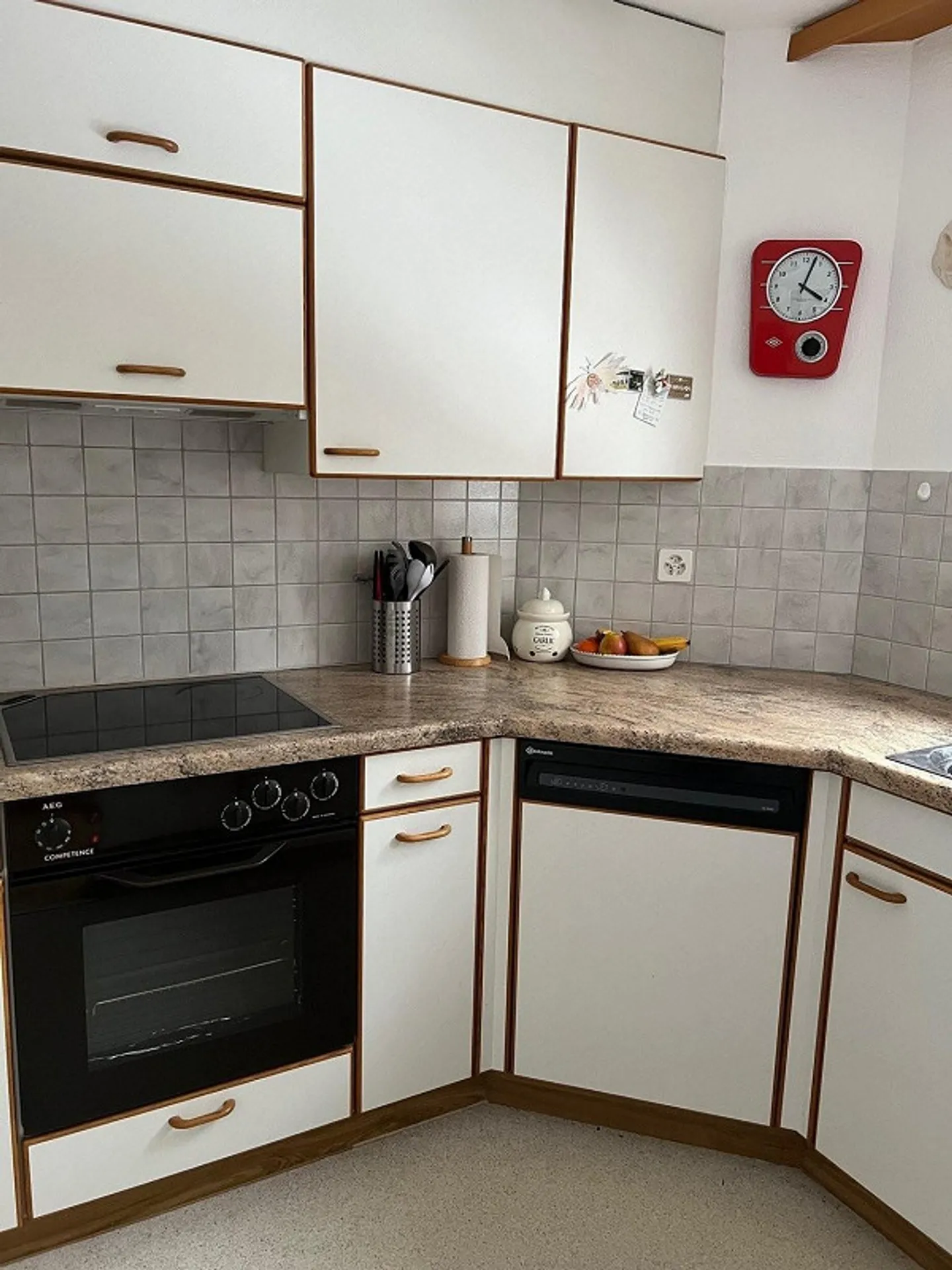 Charmante 4.5-Zimmer-Maisonette-Wohnung mit herrlicher Aussicht - Foto 10 von 13