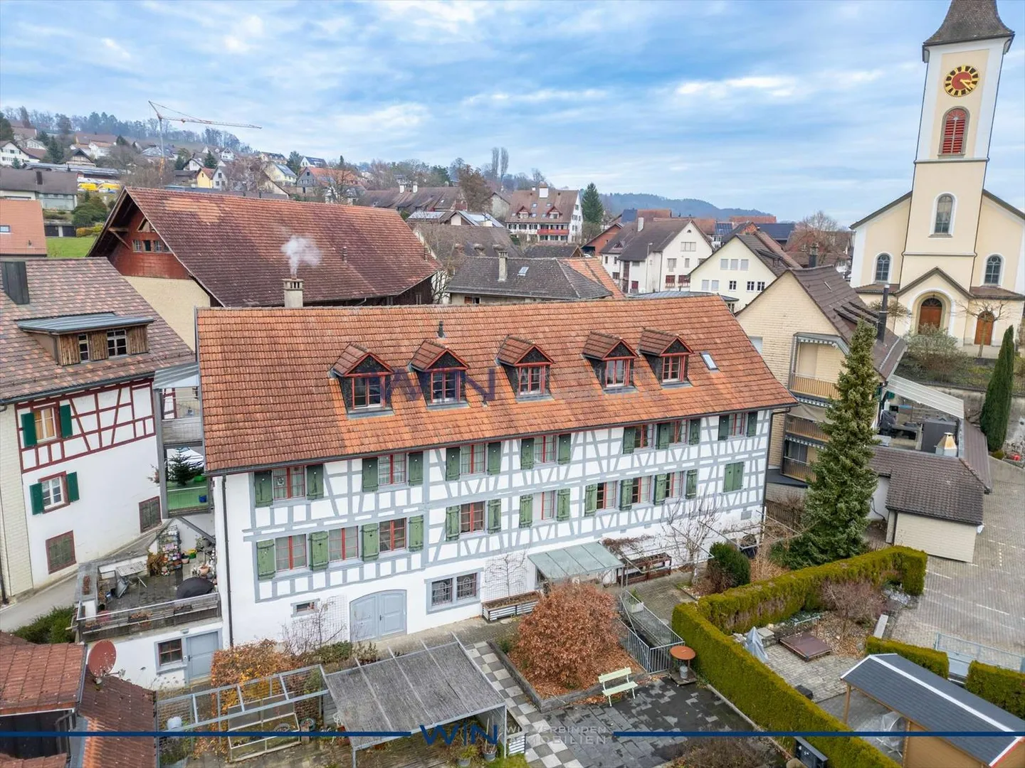 Residential building for sale - Photo 1 of 13