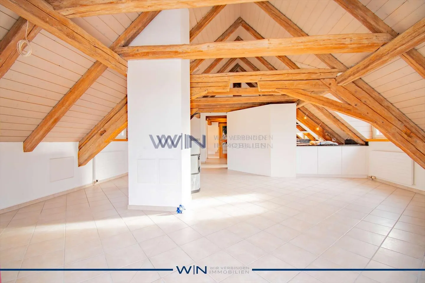 Residential building for sale - Photo 5 of 13