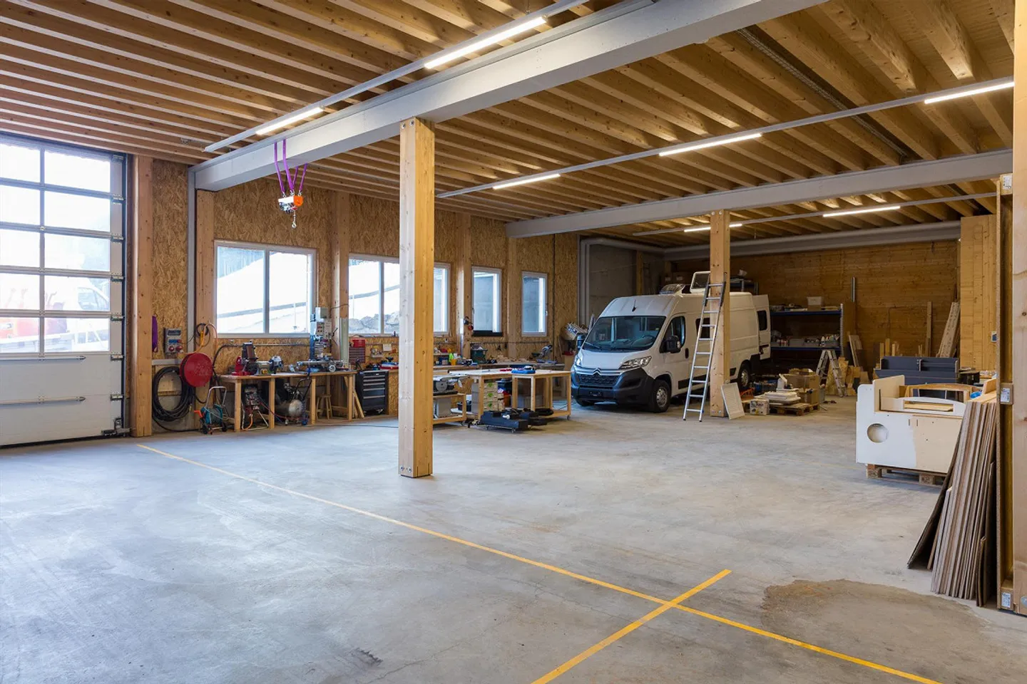 Various commercial, production, and storage spaces - Photo 3 of 7