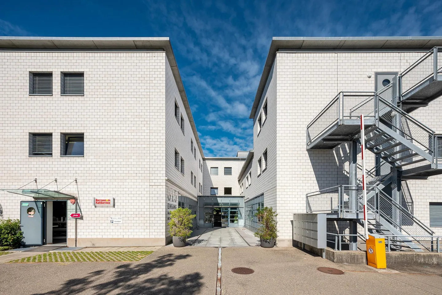 Moderne Büro- oder Praxisfläche für Ihren neuen Standort - Foto 1 di 6