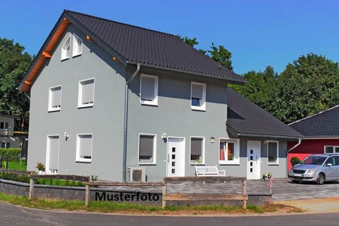 *2 Appartements avec garage* - Photo 1 sur 13