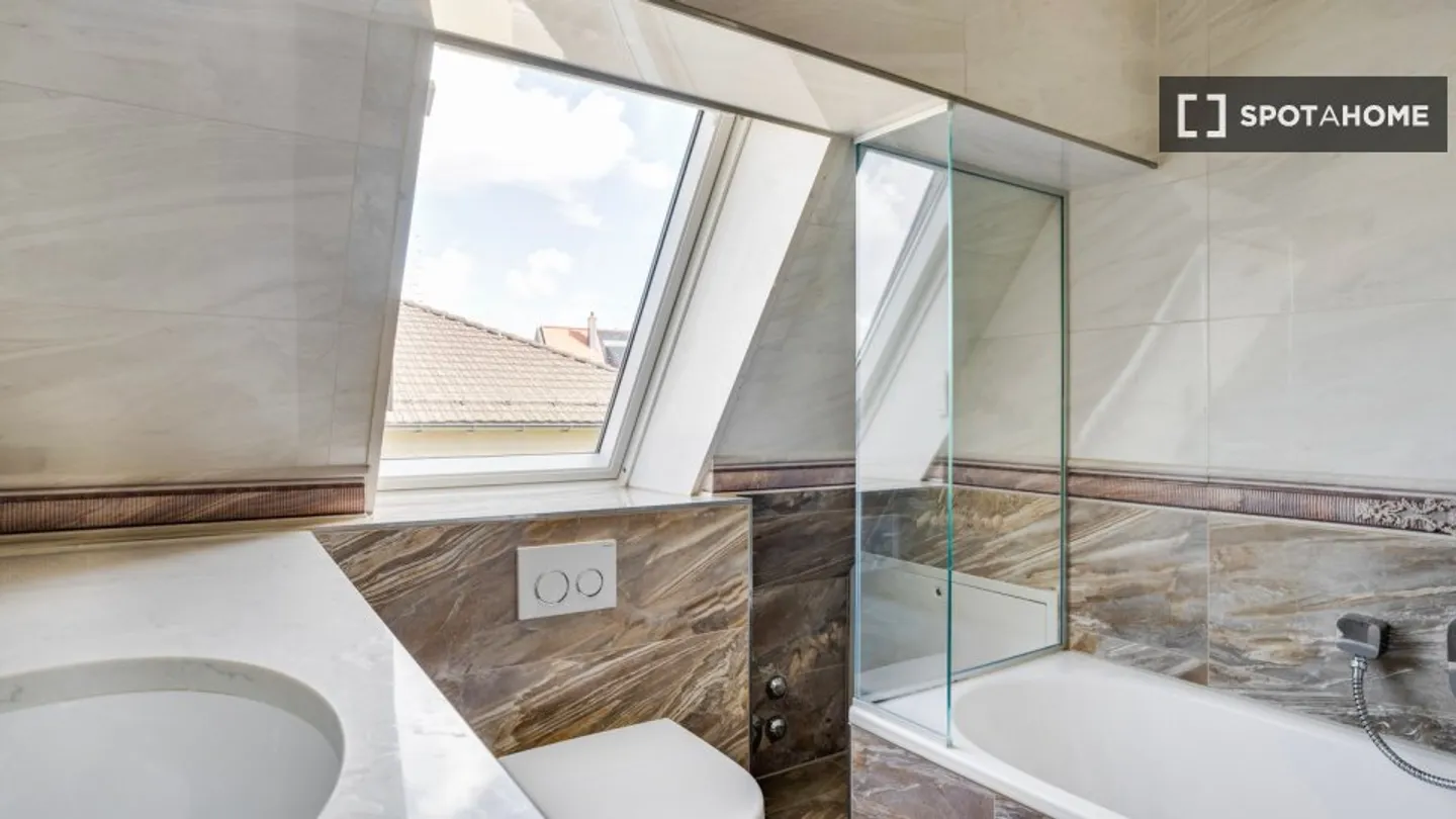 Apartment for rent - Photo 17 of 18