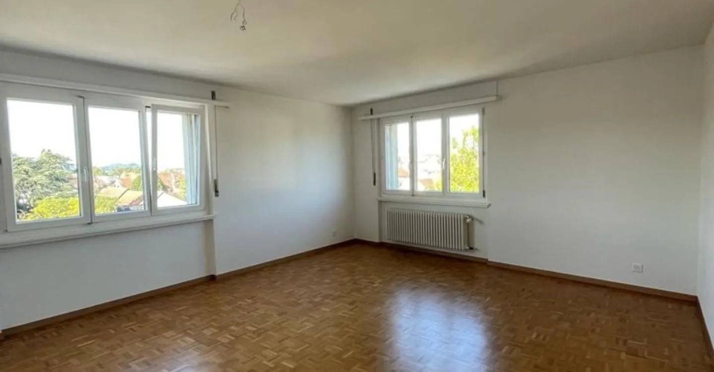 Bright 3.5 room apartment of 100m2 - Photo 5 of 6