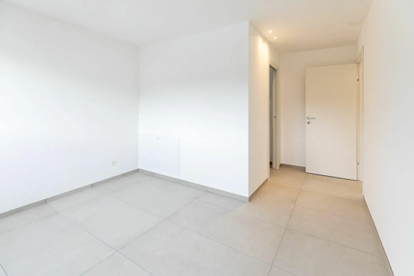3.5-Room New Apartments - Photo 4 of 5