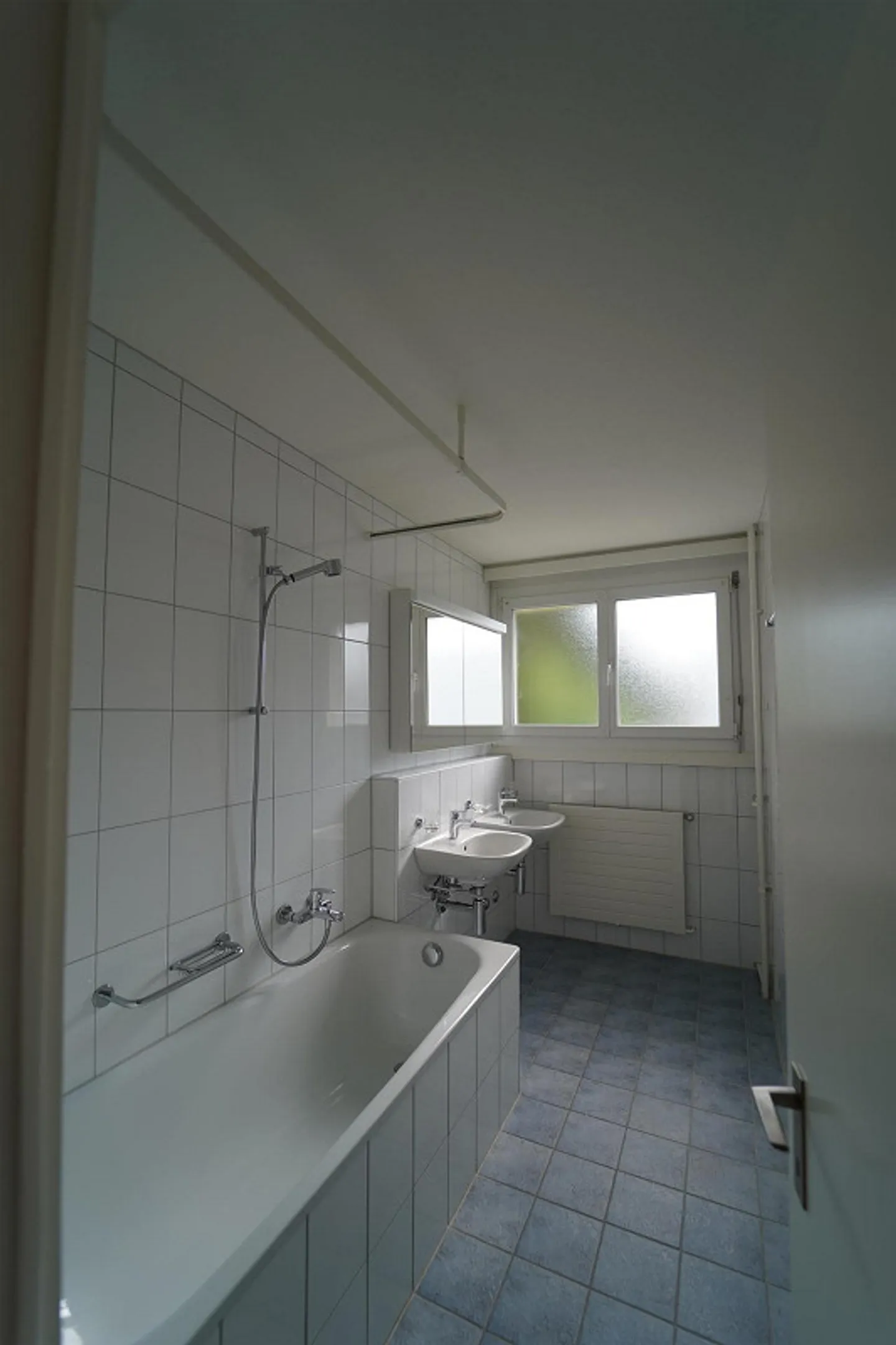 Bel appartement lumineux et central - Photo 3 sur 5