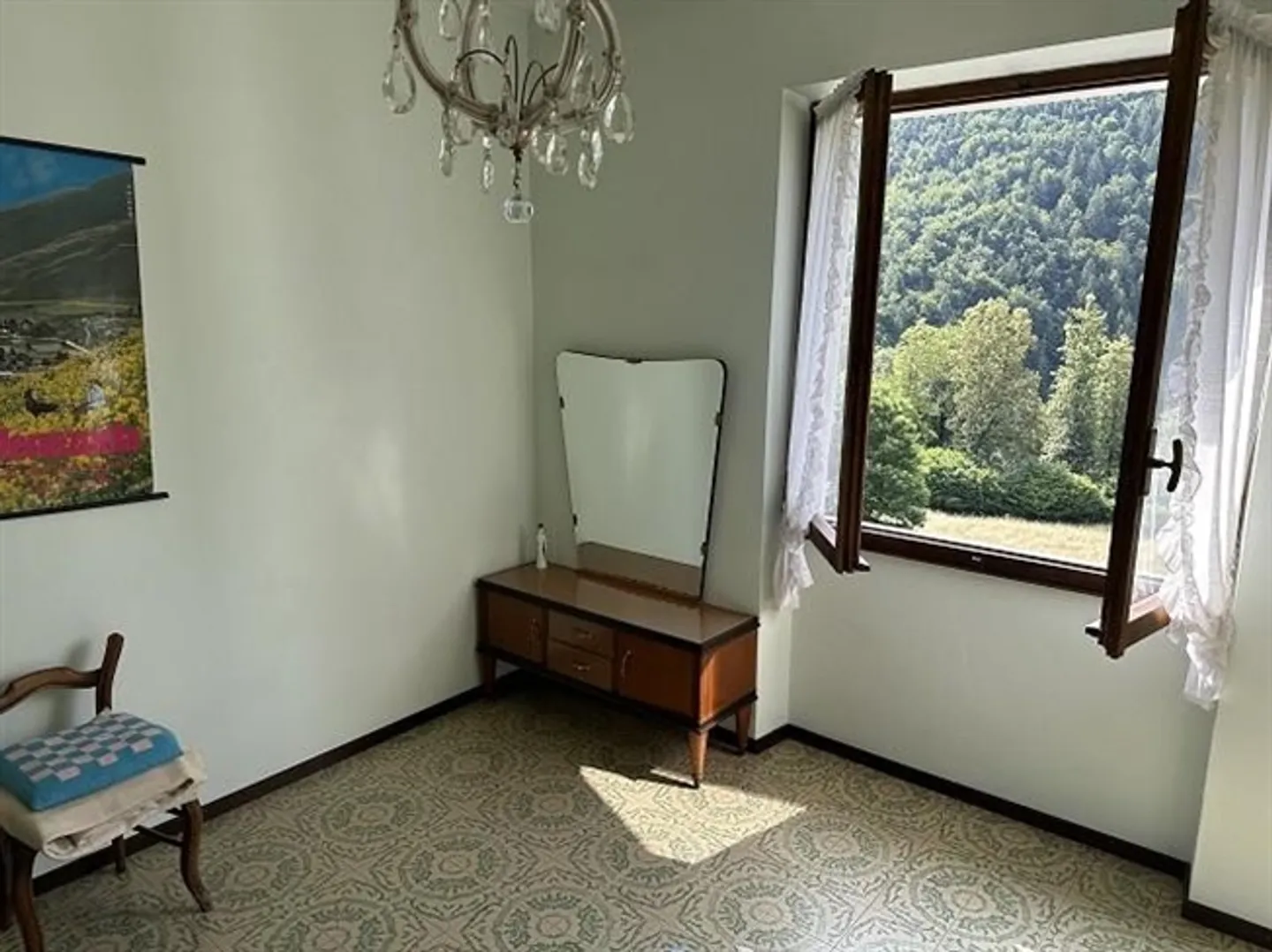 3-room single-family house with garage in a very sunny, quiet location with a beautiful view - Photo 8 of 20