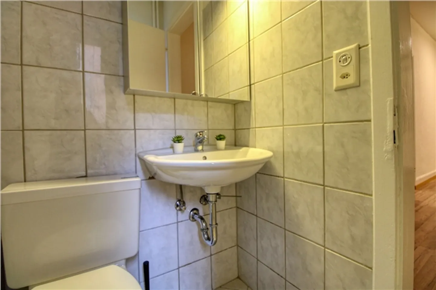 Ottimo appartamento vicino alla stazione ferroviaria di Giesshübel - Foto 9 di 13