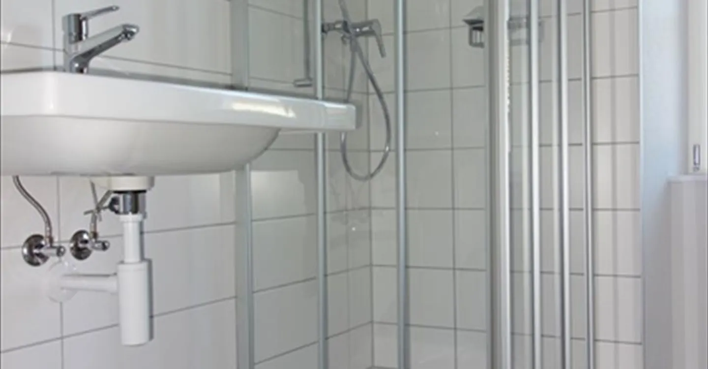 Appartement rénové avec garage - Photo 5 sur 6