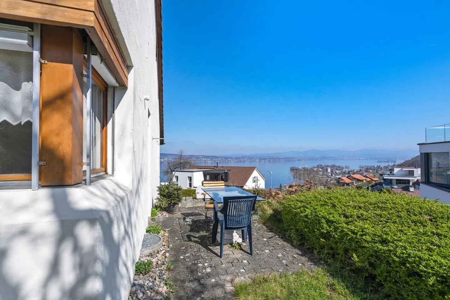 Maison individuelle avec vue sur le lac limitée jusqu'au 30.7.2026 - Photo 4 sur 13