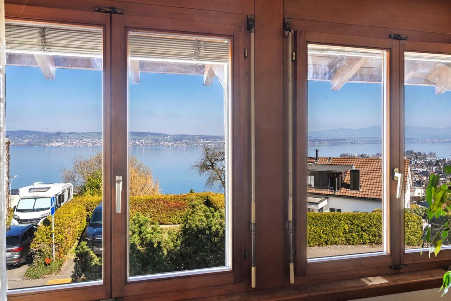 Maison individuelle avec vue sur le lac limitée jusqu'au 30.7.2026 - Photo 5 sur 13