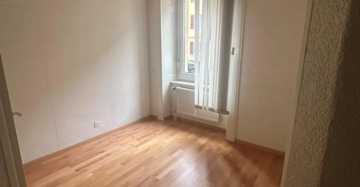 Bell'appartamento 5.5 stanze - Foto 7 di 10