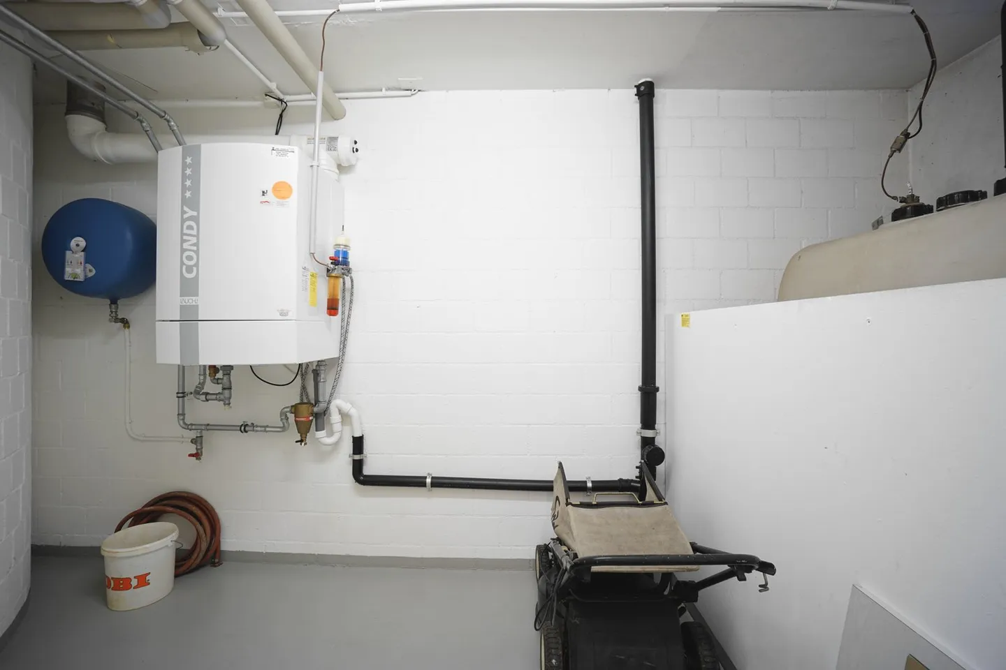 Well-maintained 5.5-room semi-detached house with plenty of space in a family-friendly location - Photo 17 of 24