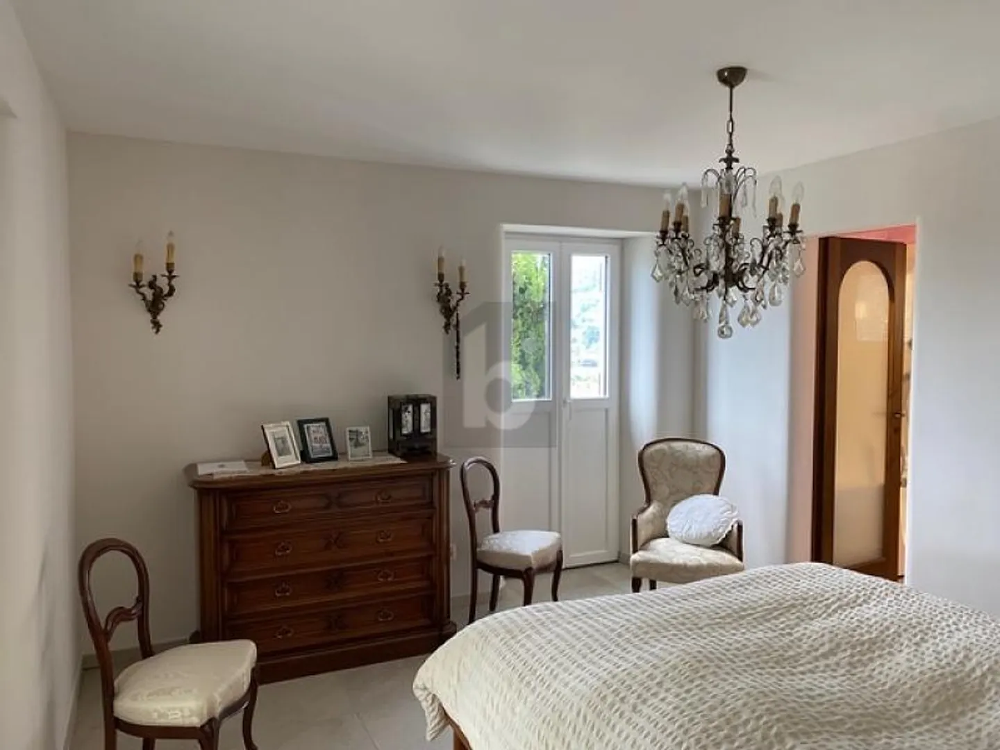 Appartement lumineux avec dépendance et vue - Photo 5 sur 6