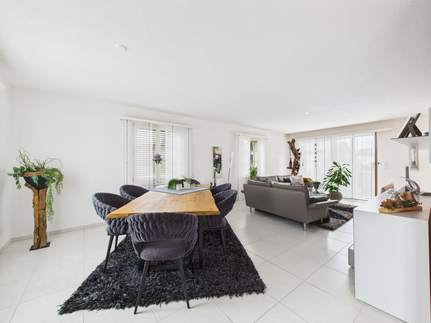 PLACE DE JARDIN, OPTION DE LOGEMENT ET BEAUCOUP D'ESPACE - Photo 2 sur 6