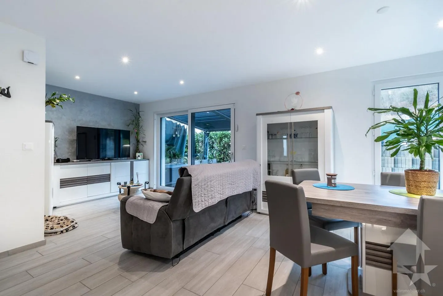 Moderne Villa in St-Gingolph - Foto 3 von 8