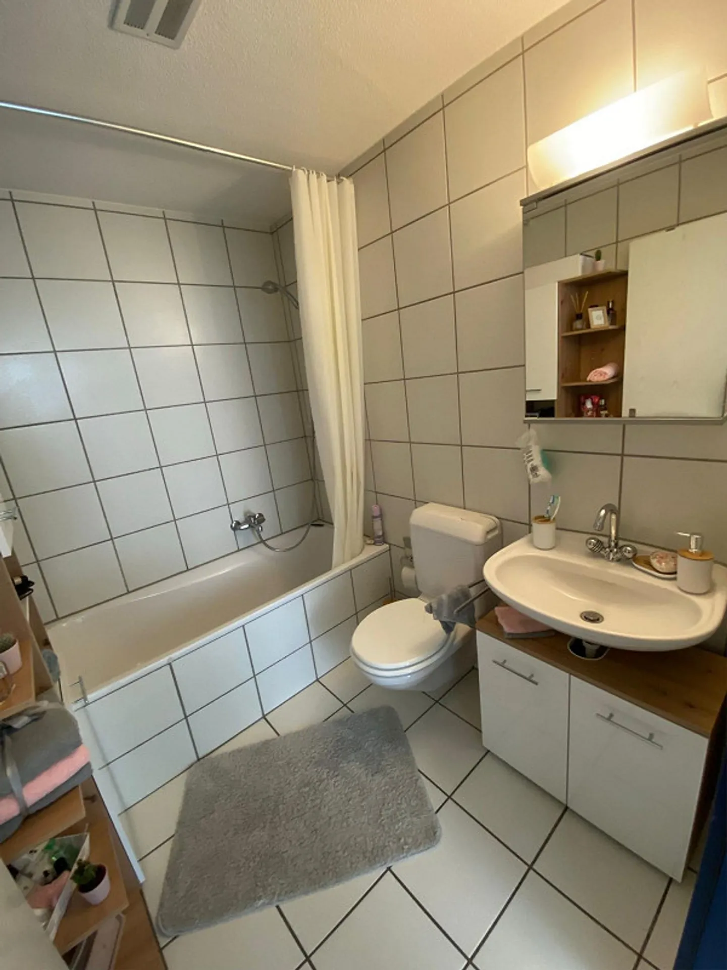Central bright 2.5-room apartment / Rheinfelden from 01.08.2026 - Photo 1 of 13