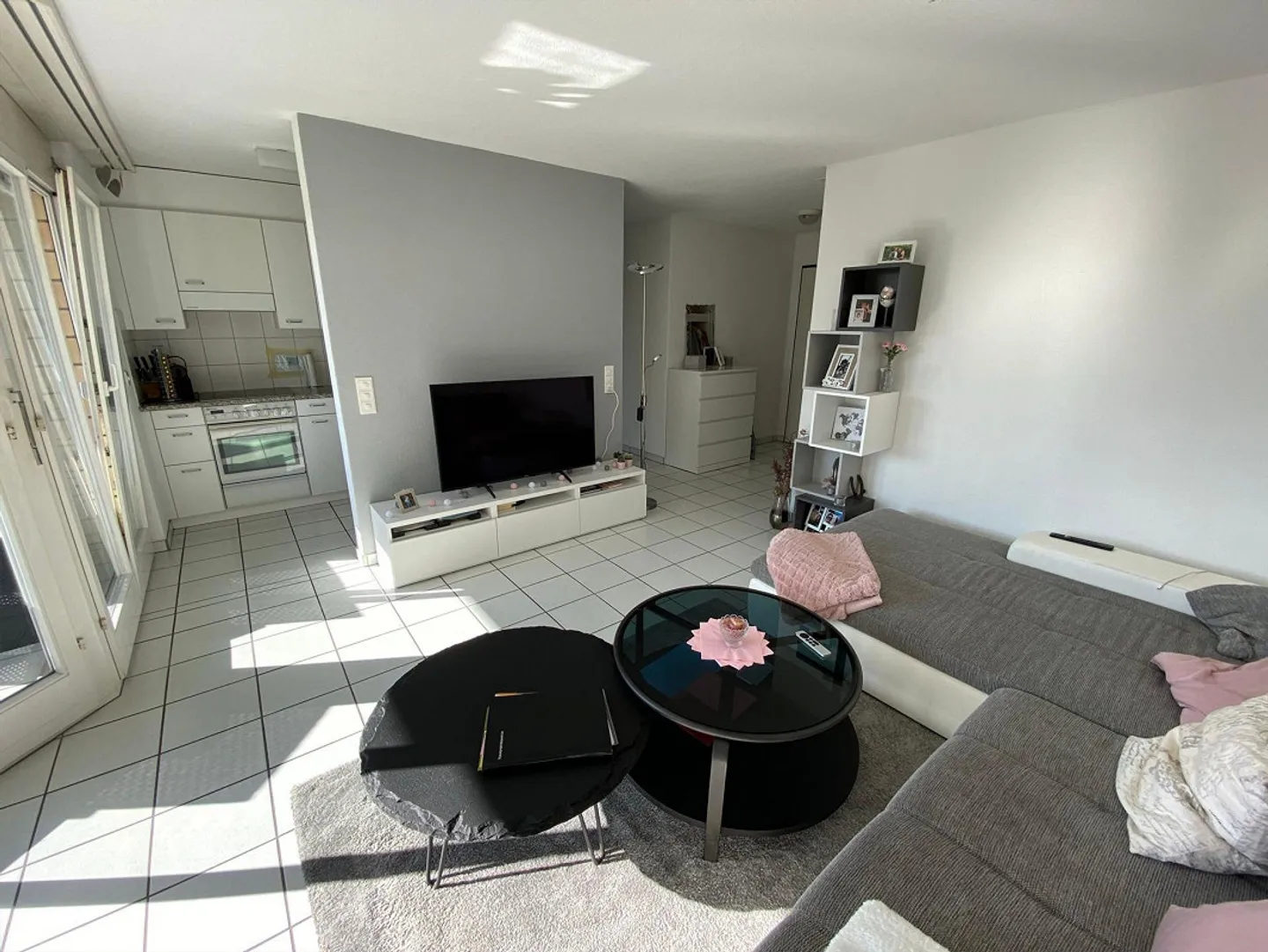 Central bright 2.5-room apartment / Rheinfelden from 01.08.2026 - Photo 9 of 13