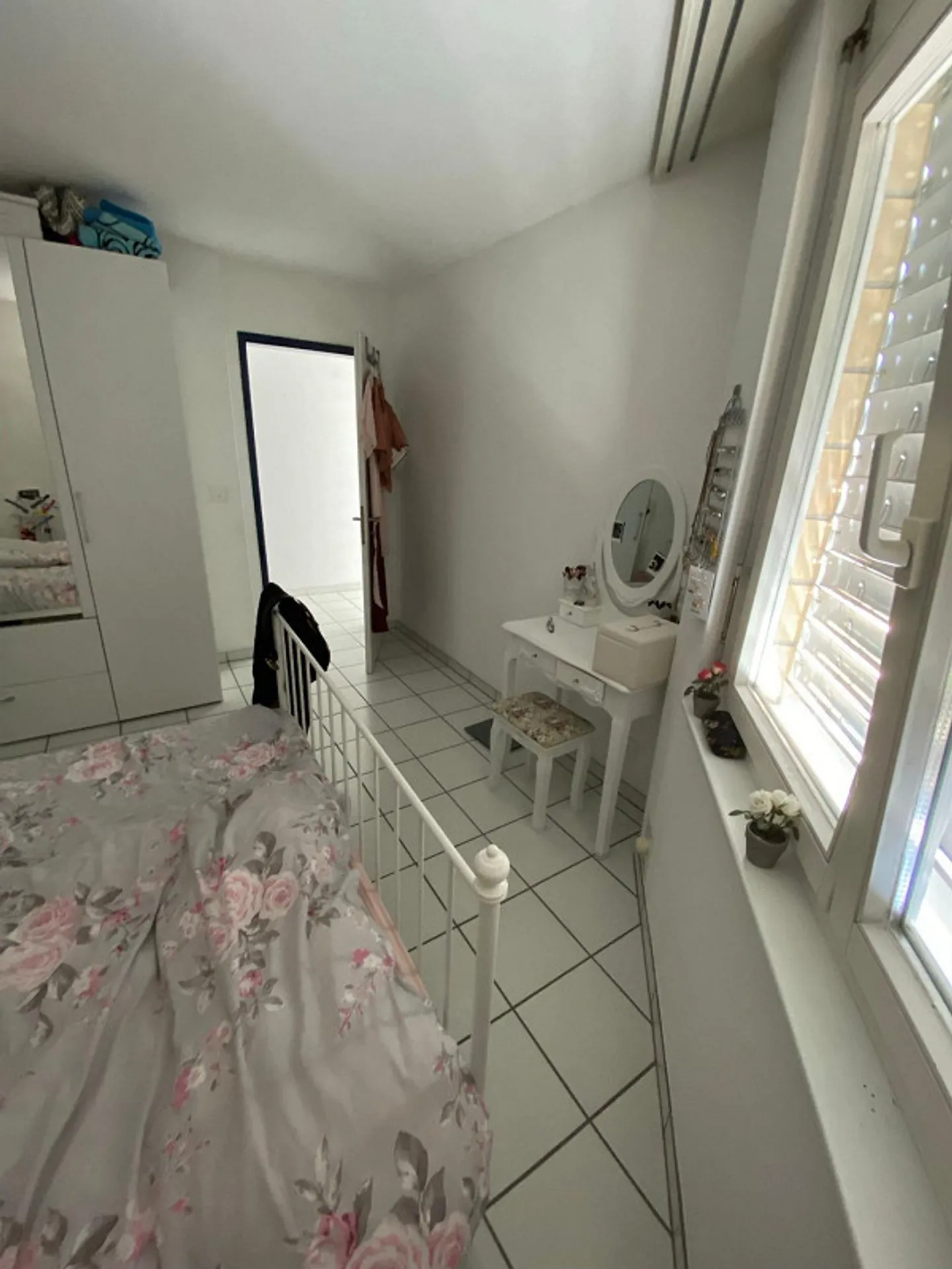 Central bright 2.5-room apartment / Rheinfelden from 01.08.2026 - Photo 10 of 13