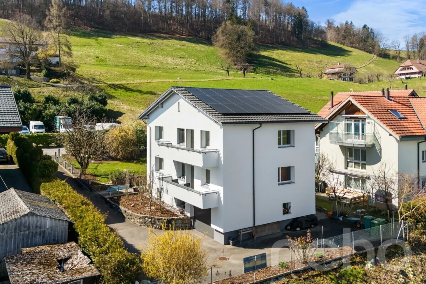 Elegante casa unifamiliare con vista panoramica in una posizione soleggiata - Foto 2 di 13
