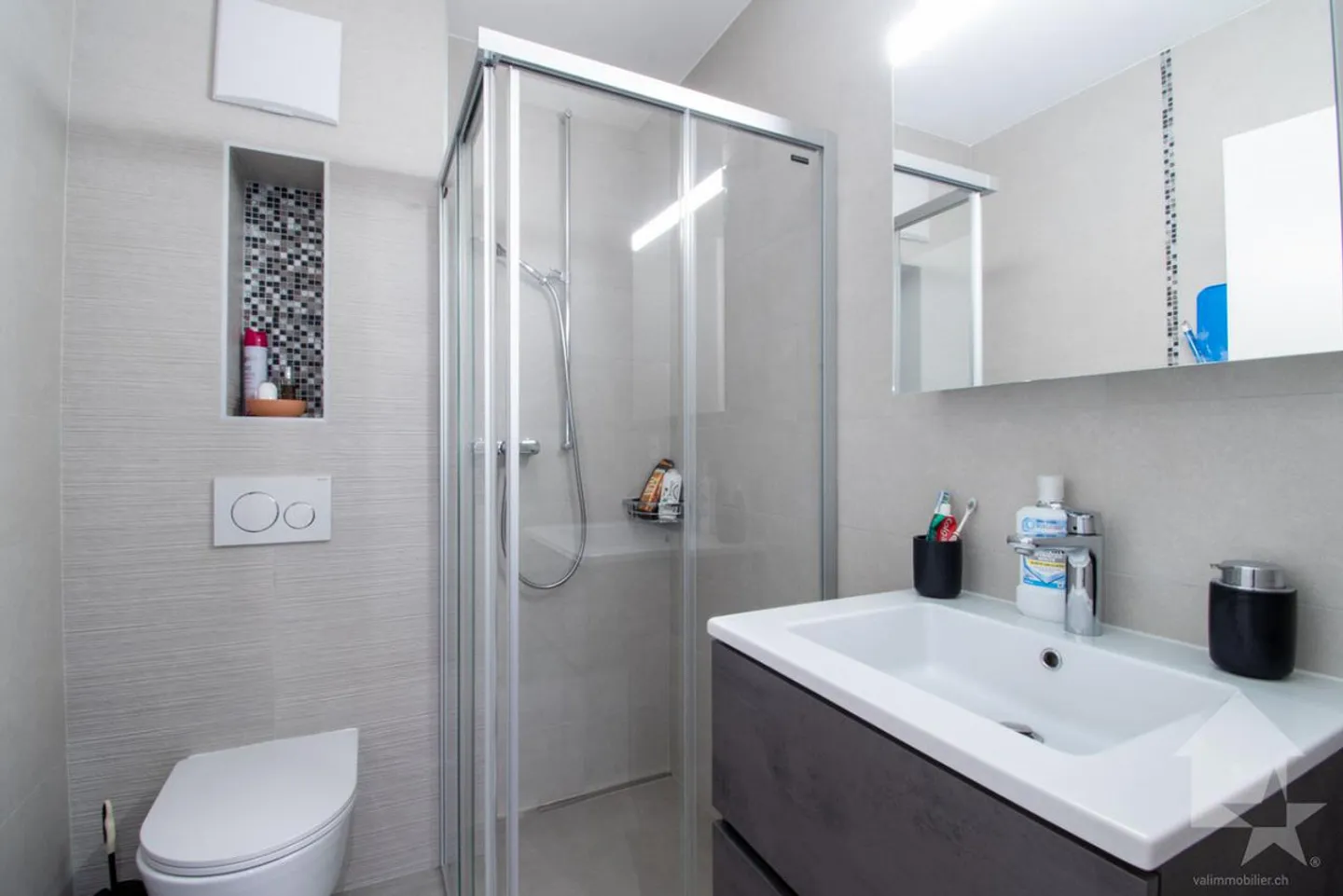 Moderne Villa in St-Gingolph - Foto 7 von 8