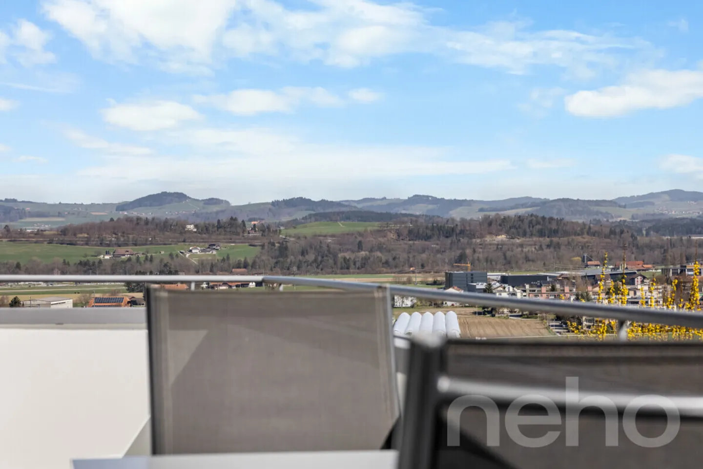 Elegante casa unifamiliare con vista panoramica in una posizione soleggiata - Foto 11 di 13