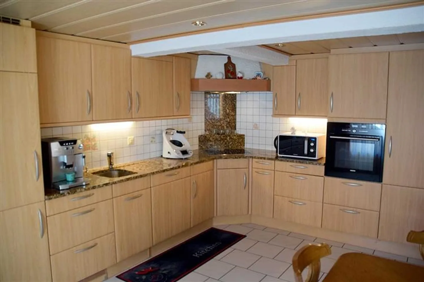 Residential building for sale - Photo 3 of 9