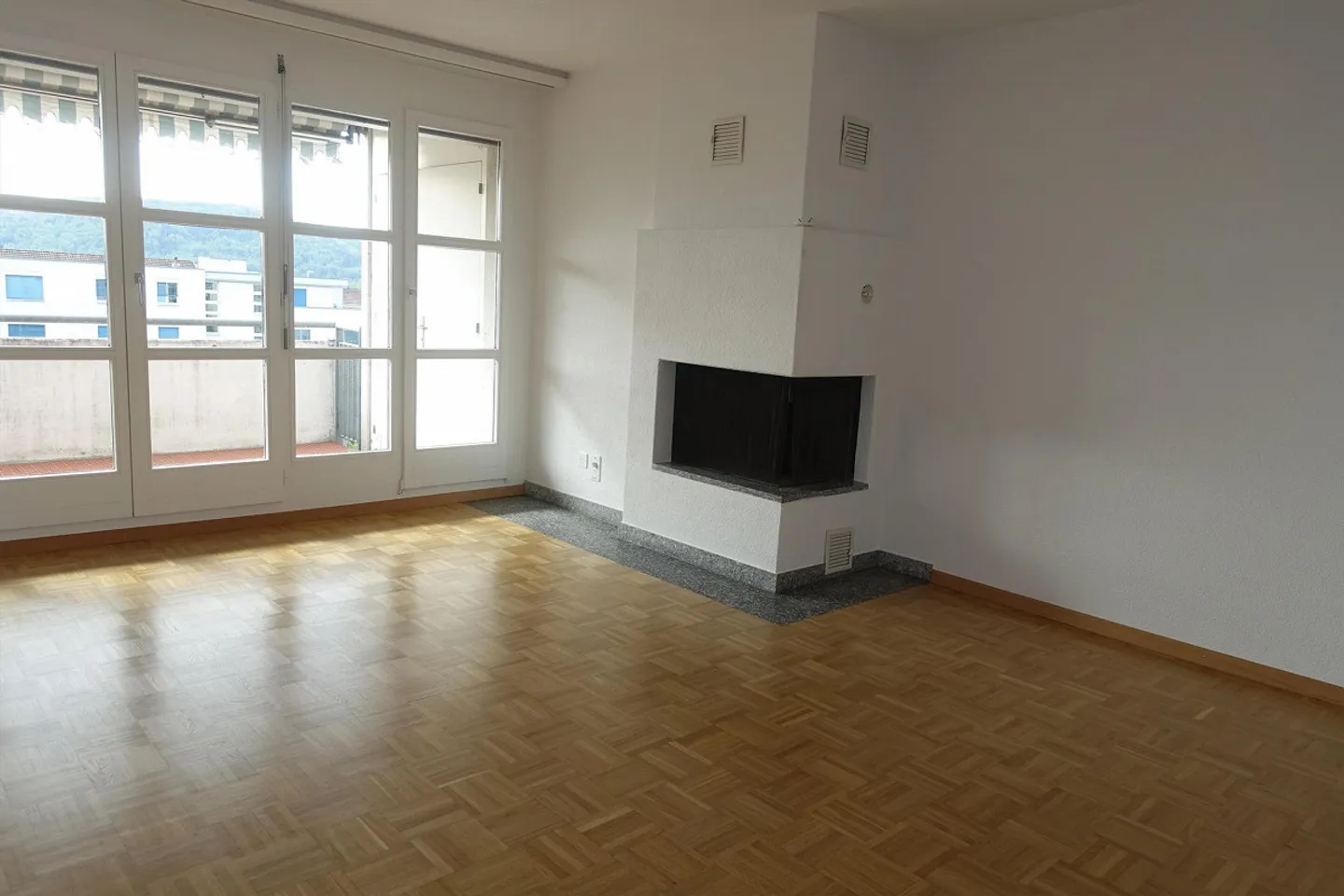 Ampio attico con charme - Foto 2 di 9