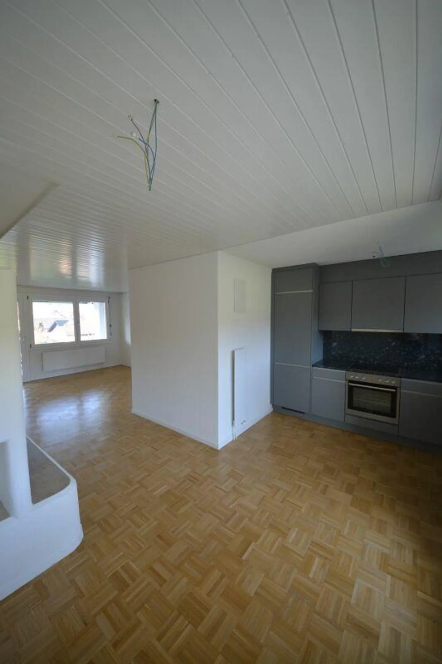 Familienfreundliche Wohnung im Grünen - Foto 3 von 13