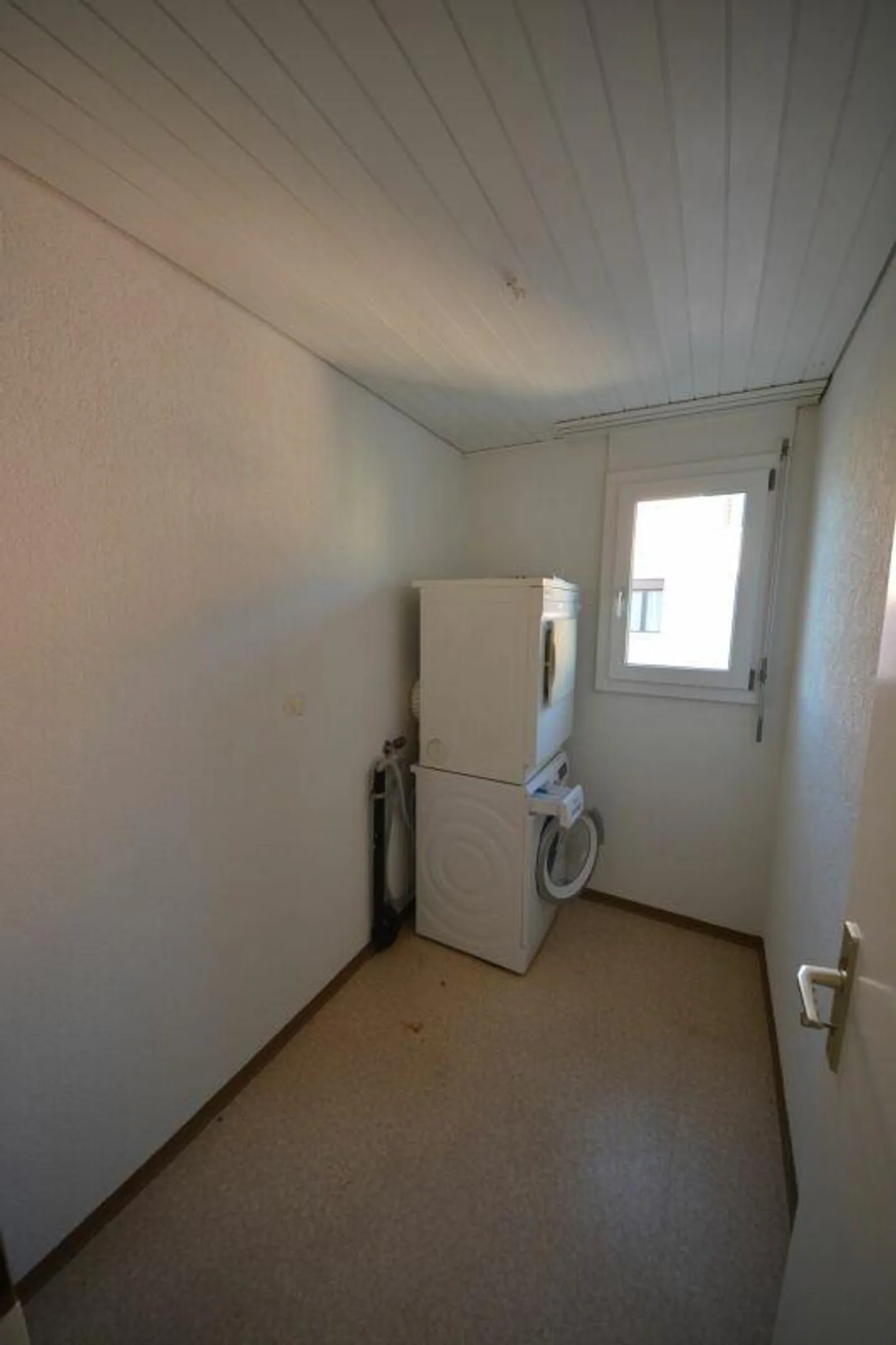Familienfreundliche Wohnung im Grünen - Foto 8 von 13