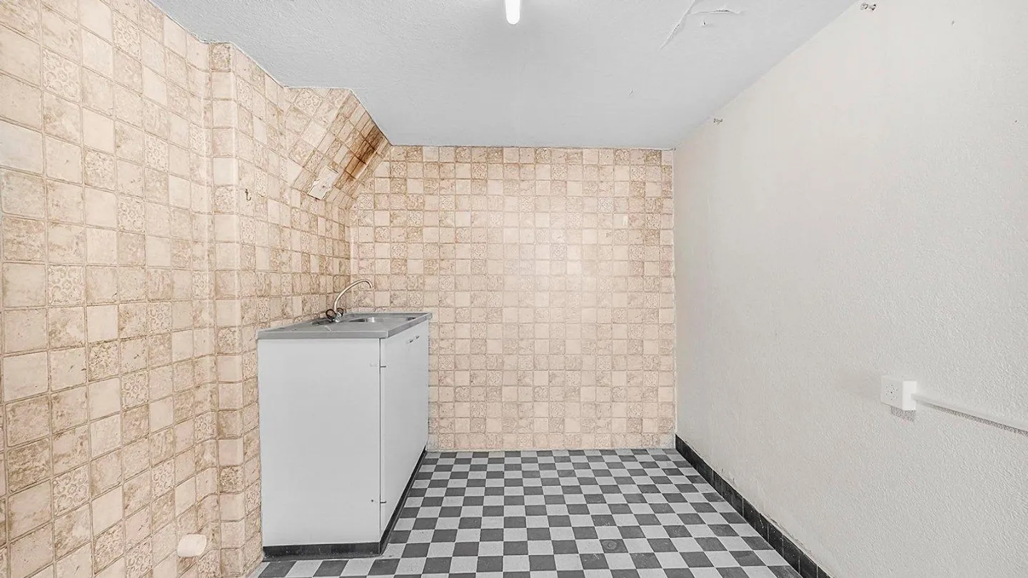 AgentSelly - Charming old building property for creative hands - Photo 10 of 13