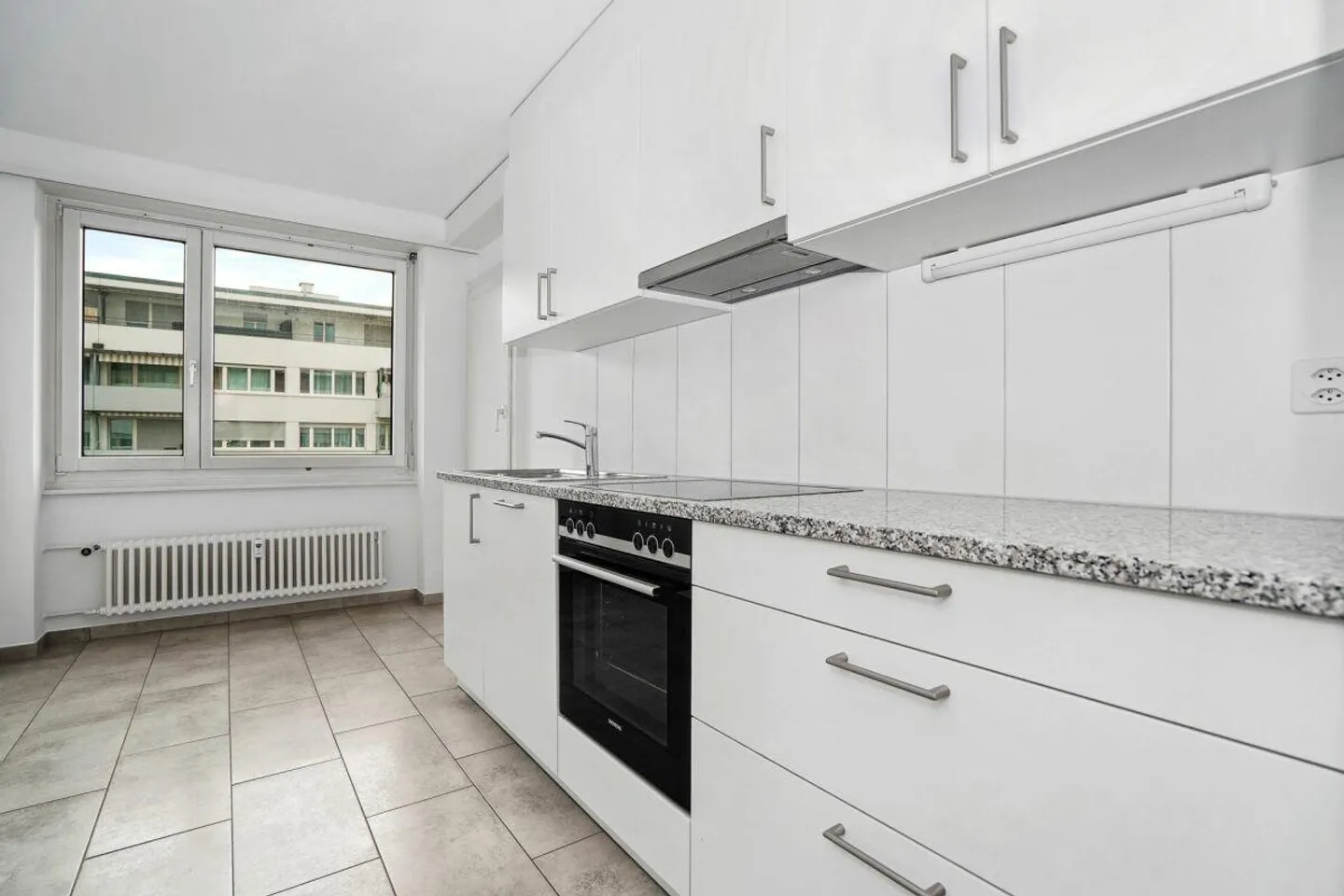 Bright 4-room apartment in the Iselin district - Photo 1 of 8