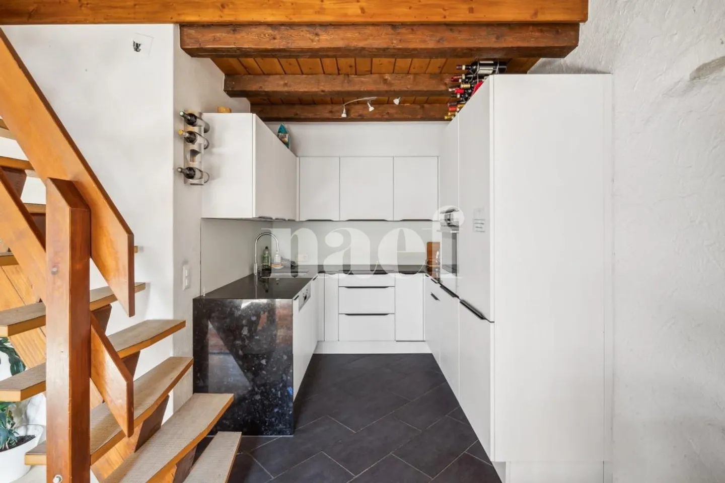 Superbo attico duplex di 4,5 locali di 105 m² - Foto 3 di 12
