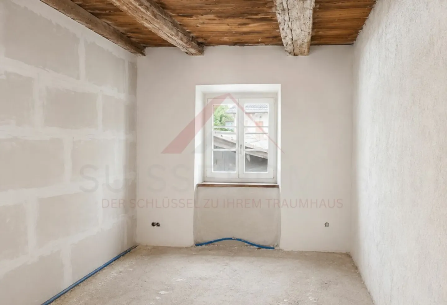 Charming Multi-Family Home - Photo 7 of 13