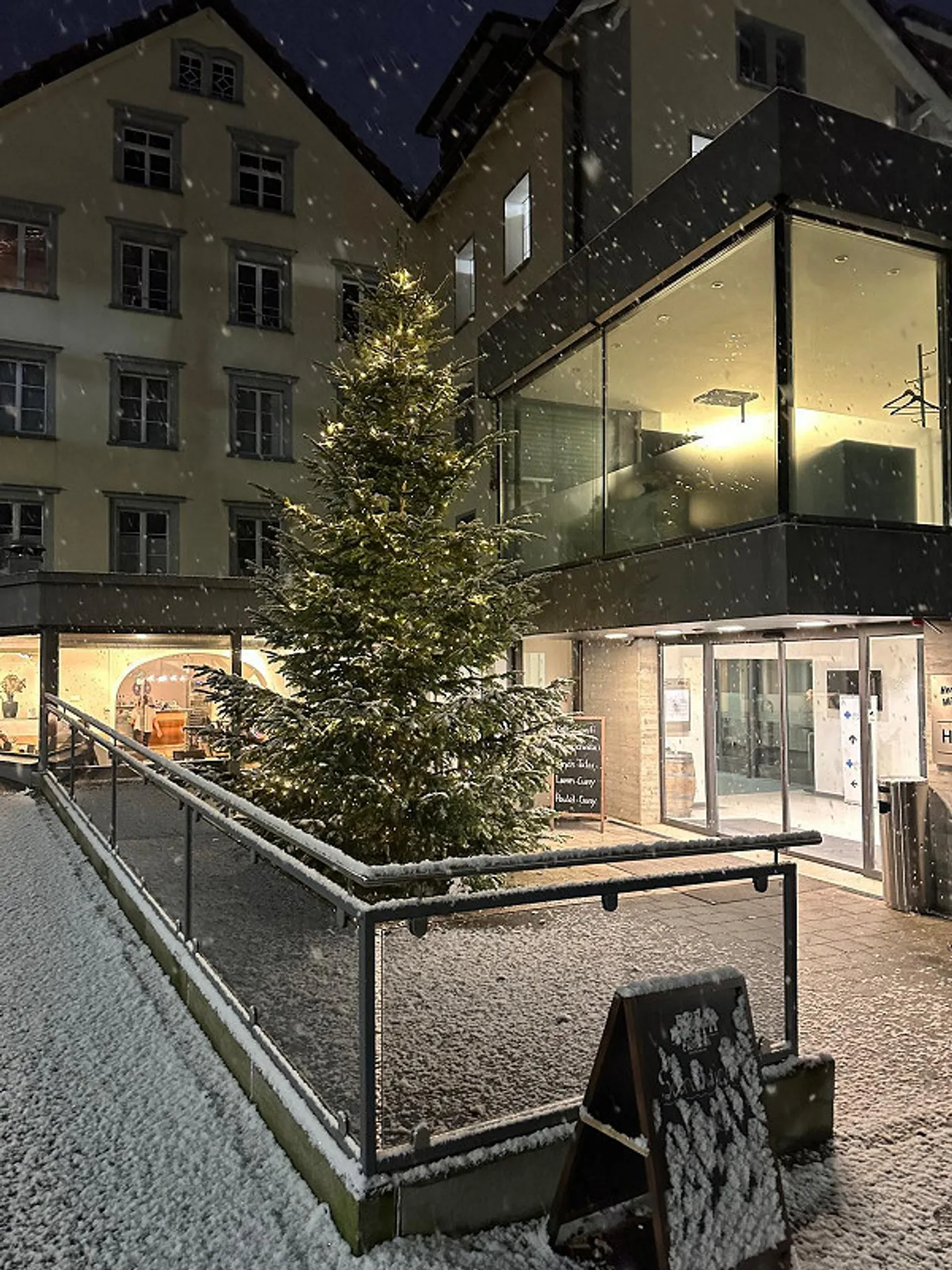 Attractive commercial & office spaces for rent in the Steig-Center Herisau - Photo 1 of 1