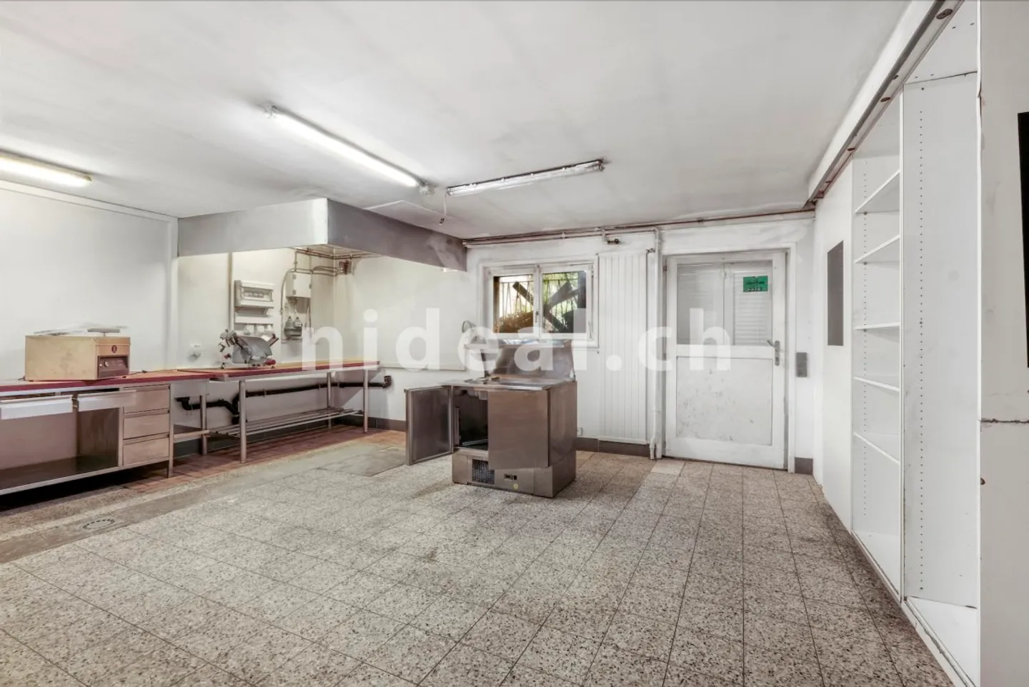 Begnins, 4,5-Zimmer-Wohnung und Restaurant von 184 m2 - Foto 6 von 13