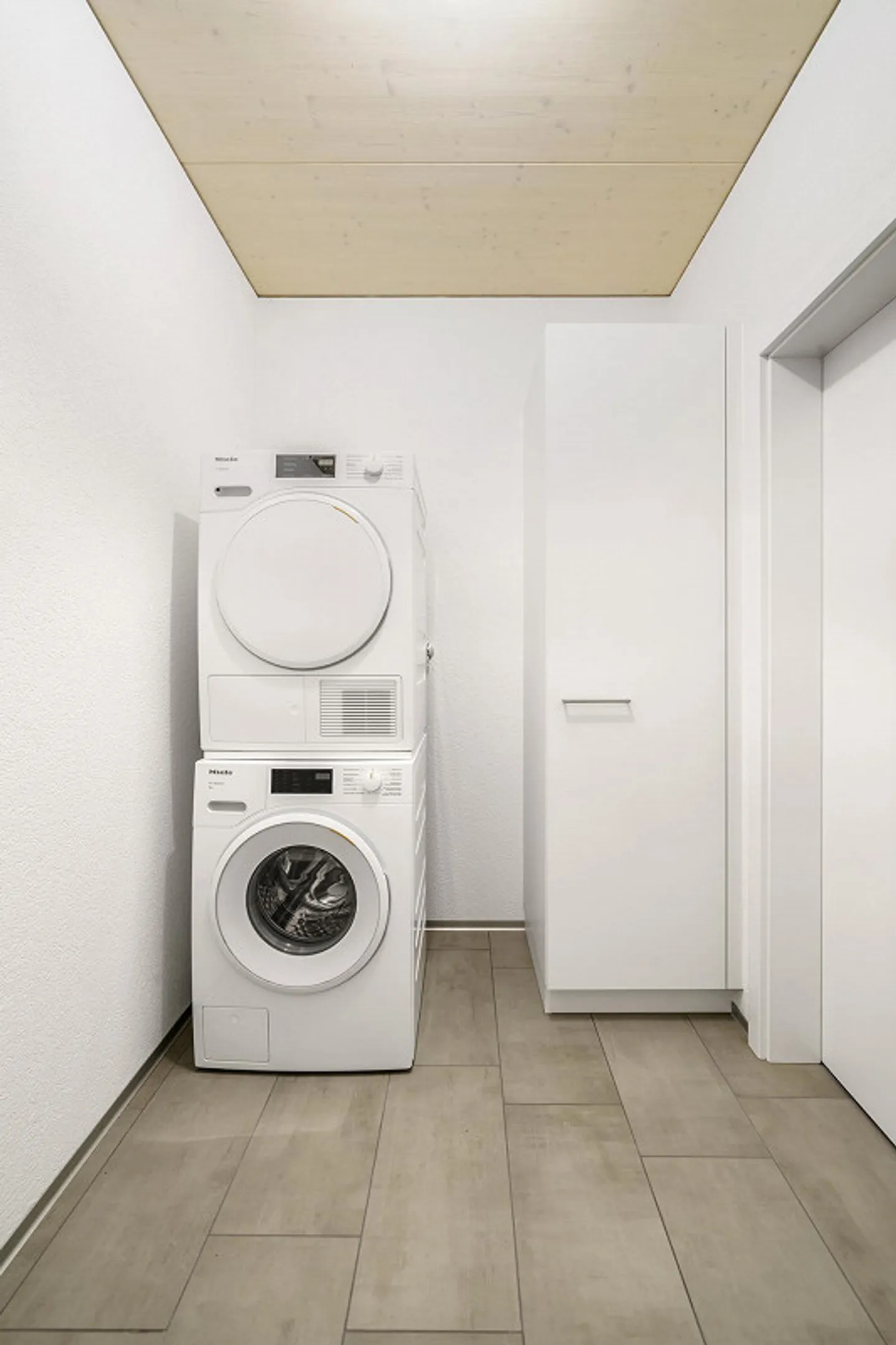 Modernes Apartment mit grossem Balkon - Foto 6 von 9