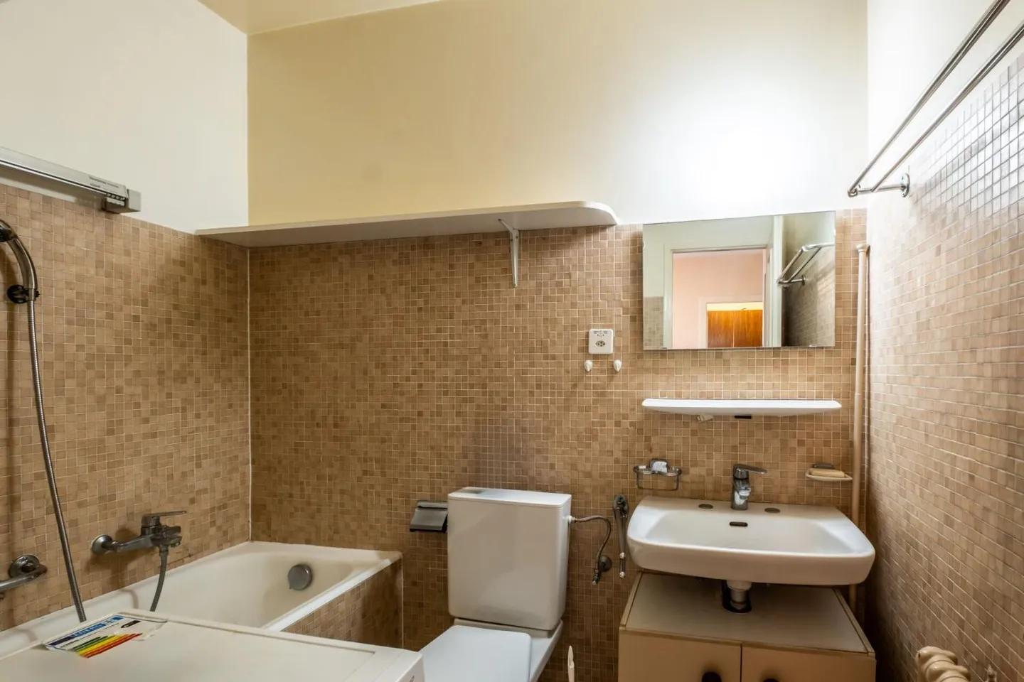 Spacious Apartment in Lausanne - Photo 9 of 12