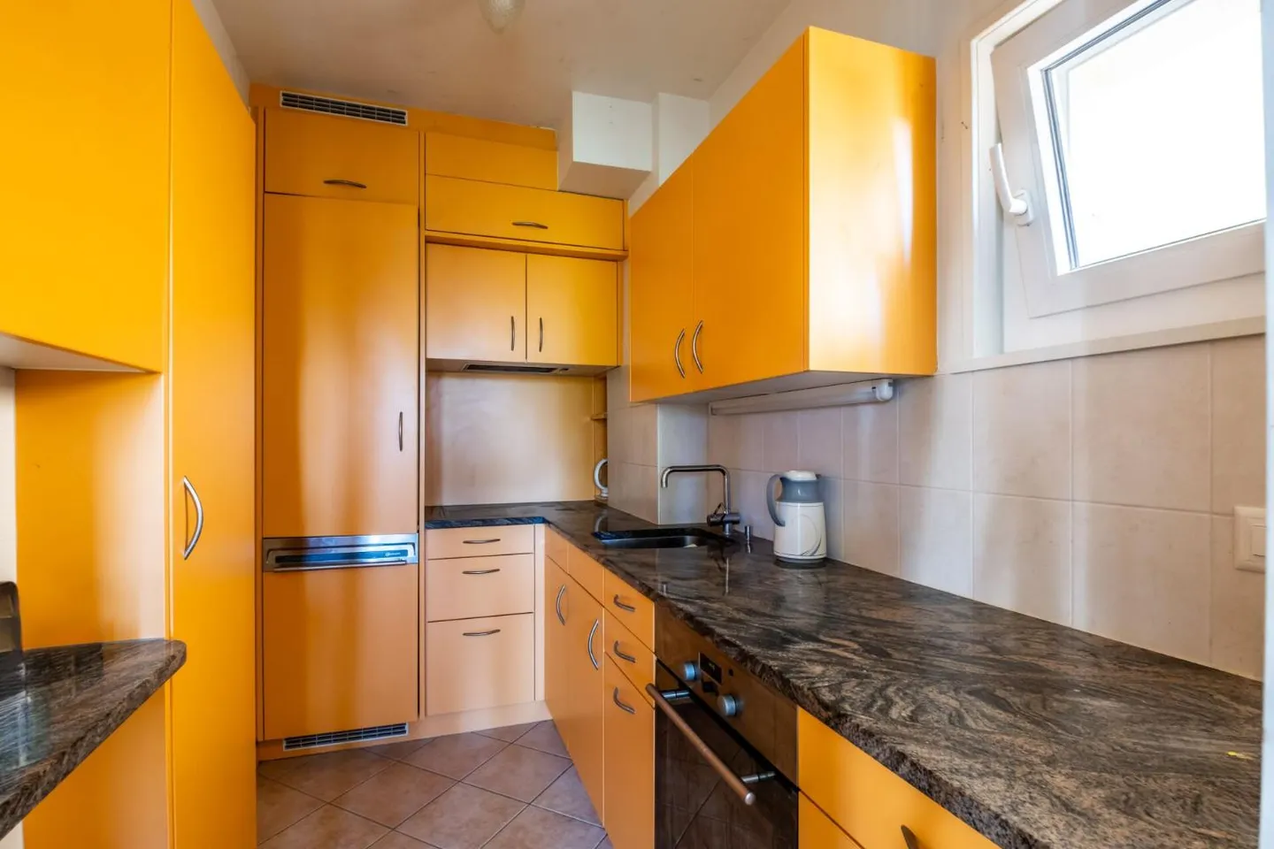 Spacious Apartment in Lausanne - Photo 10 of 12