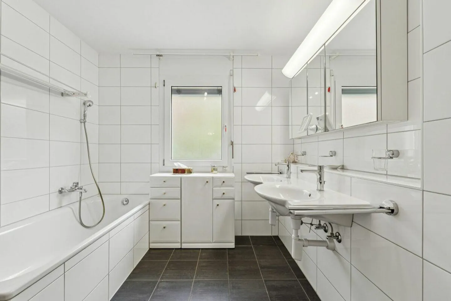 4.5-Zimmer-Wohnung mitten im Schauenburg-Quartier - Foto 5 von 9