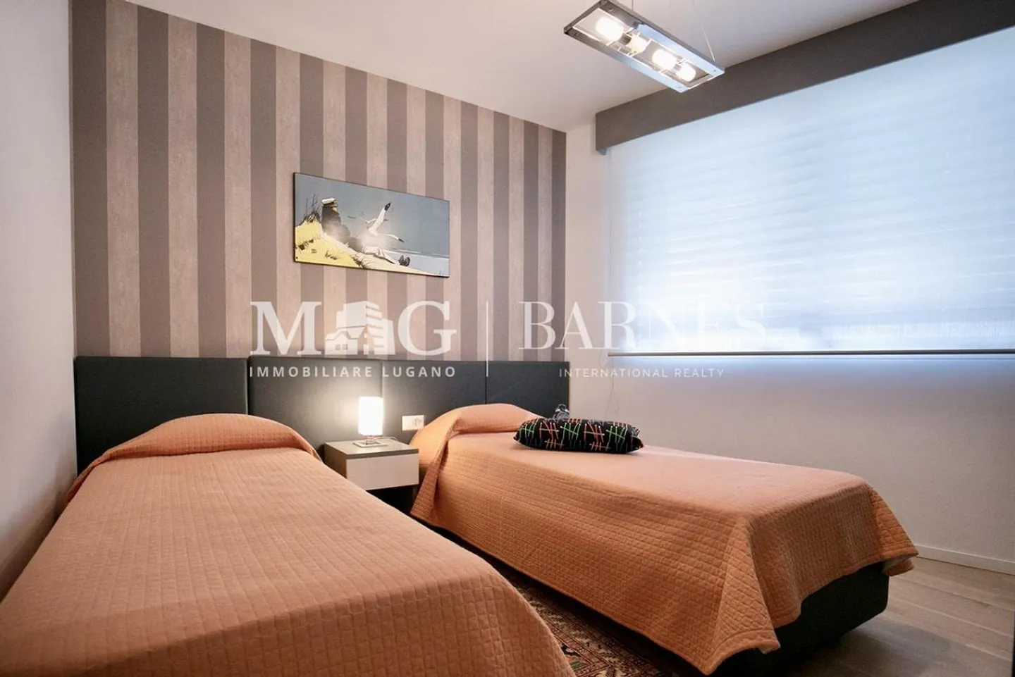 Appartamento moderno con balcone panoramico - Foto 9 di 17