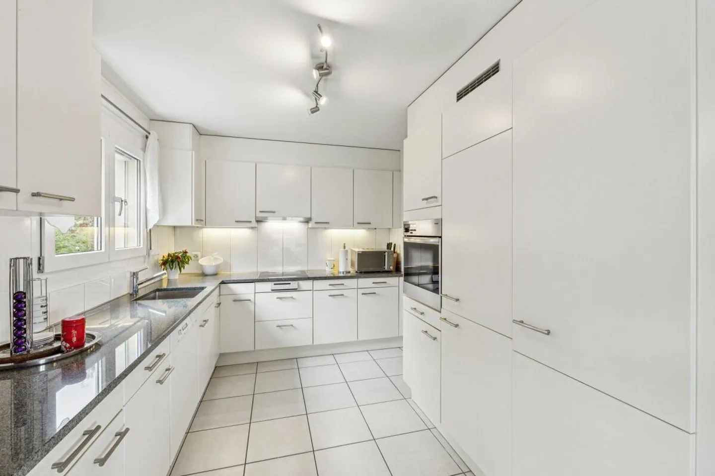 4.5-Zimmer-Wohnung mitten im Schauenburg-Quartier - Foto 6 von 9