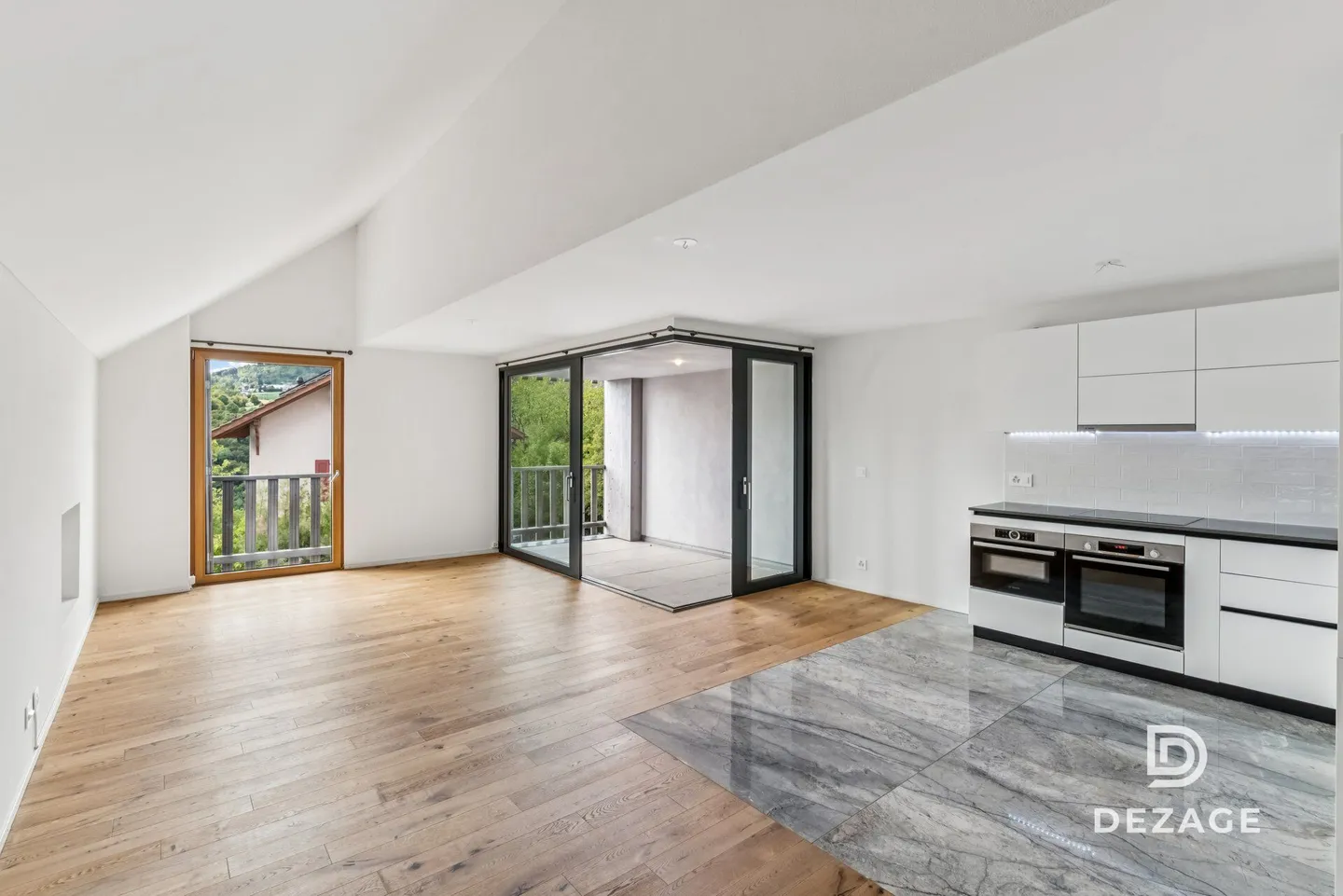Magnificent modern duplex in the heart of the village of Bassins - Photo 2 of 15